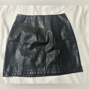 Chic Black Faux Leather Mini Skirt